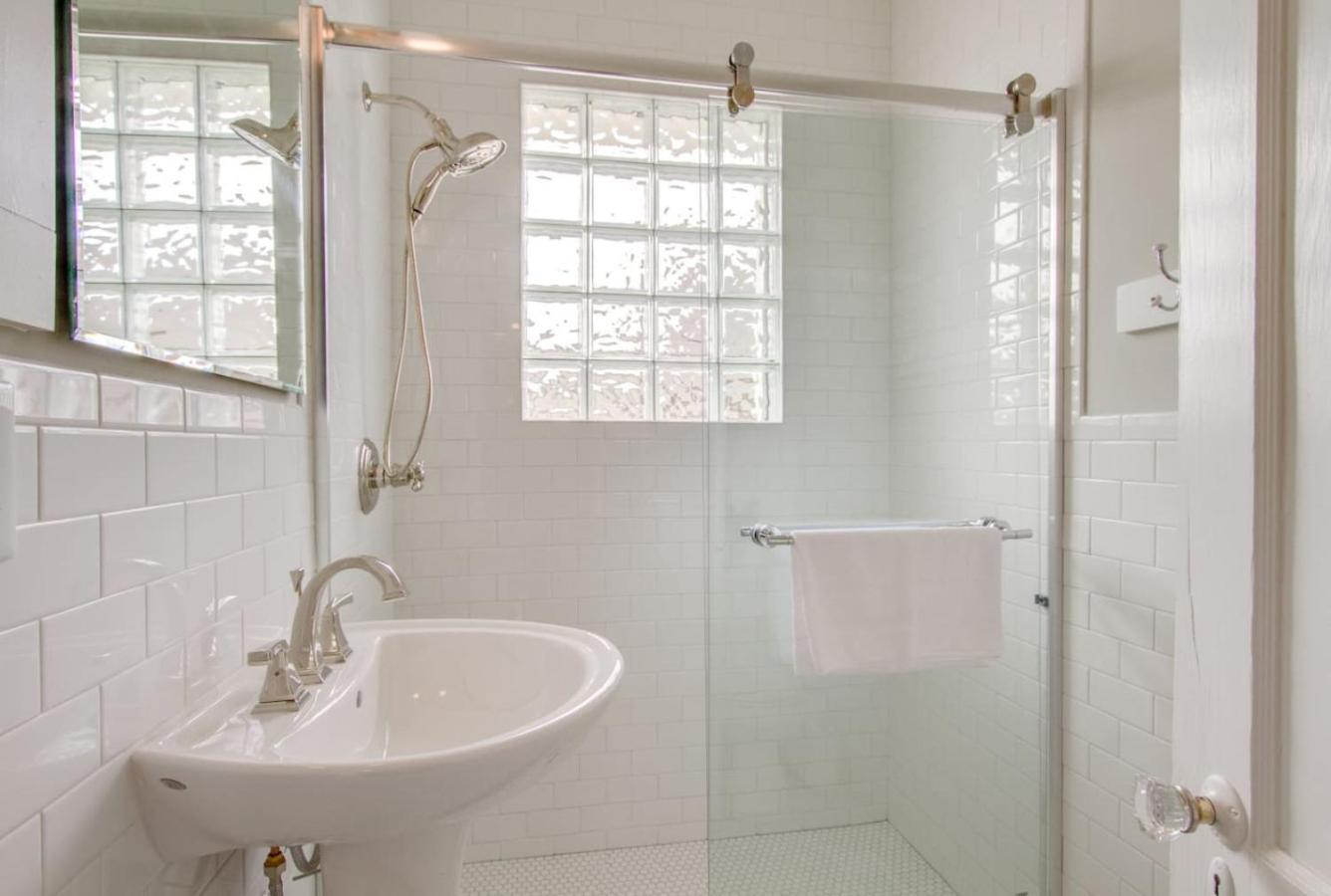 The Pink Door Beauty Stunning And Fresh Holiday home *