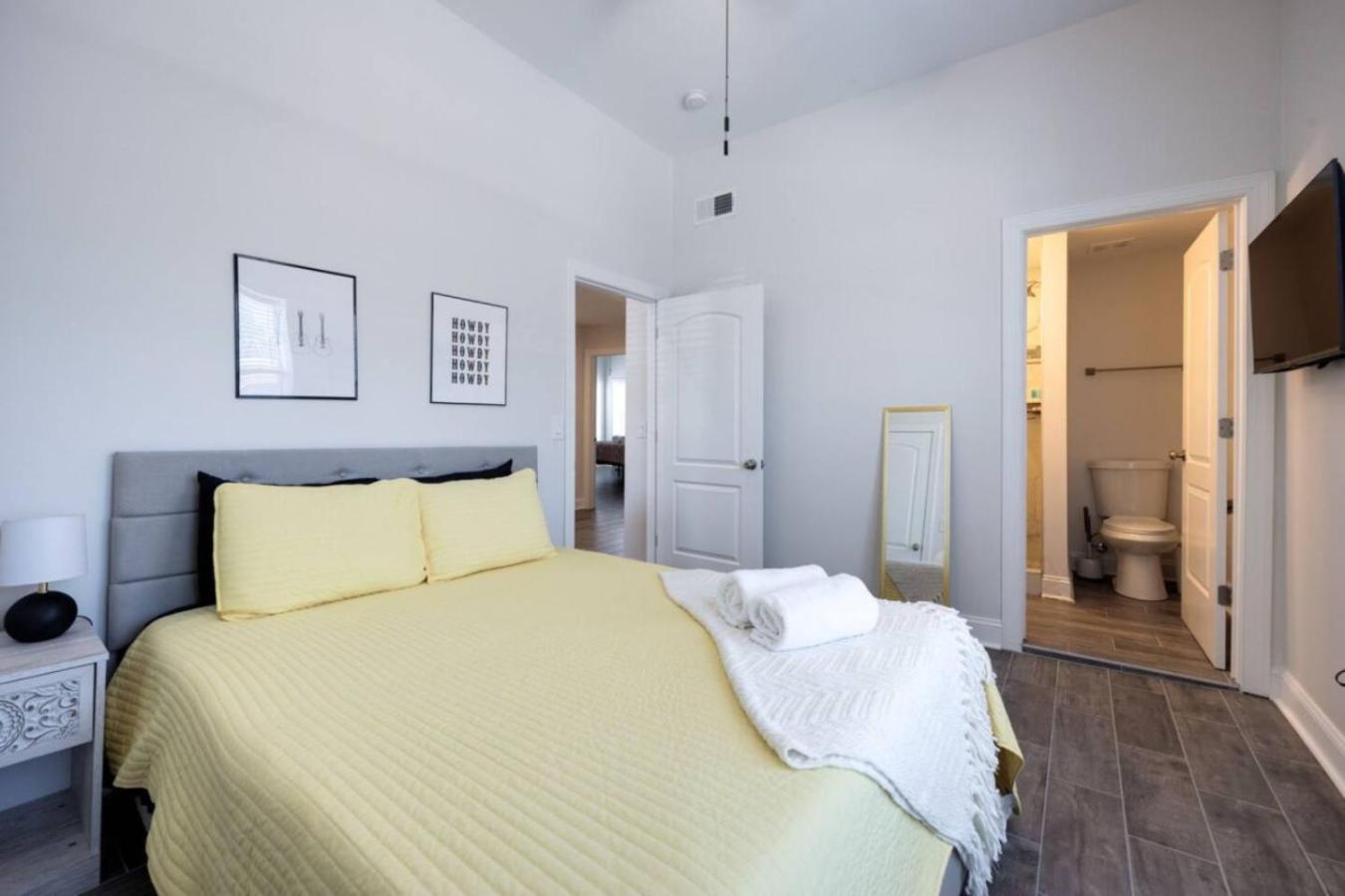 Holiday home The Centennial Charmer- 8 Min From Broadway *