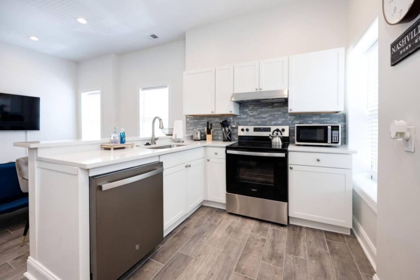 The Centennial Charmer- 8 Min From Broadway * Nashville