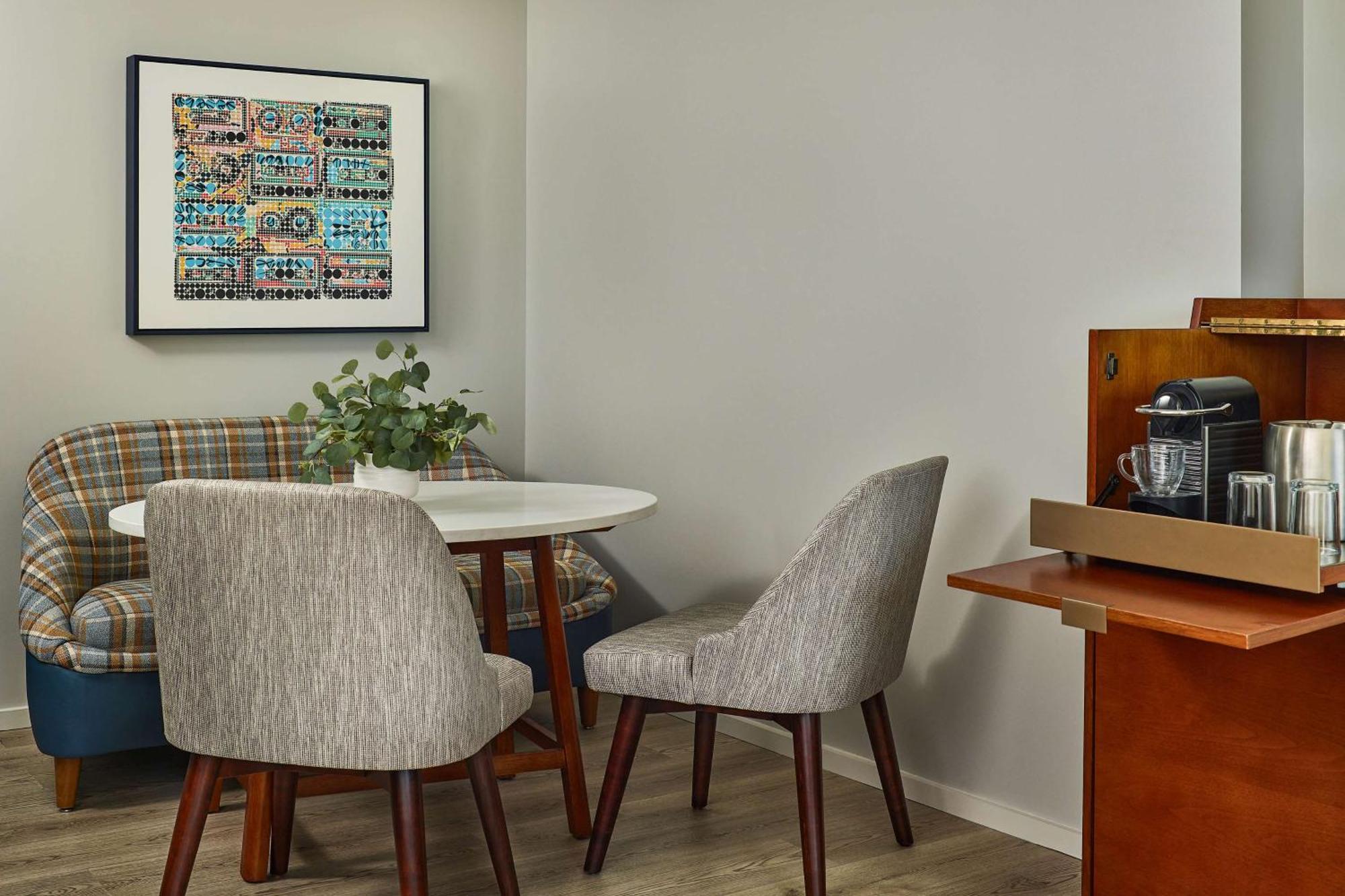 Hotel The Bankers Alley Nashville, Tapestry Collection By Hilton Nashville