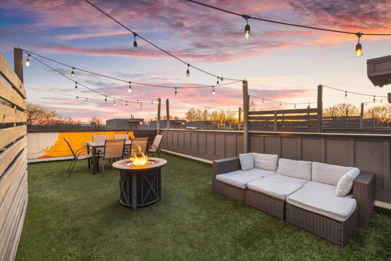 Stunning With Rooftop Deck Walk To Restaurants Coffee And Brewery *