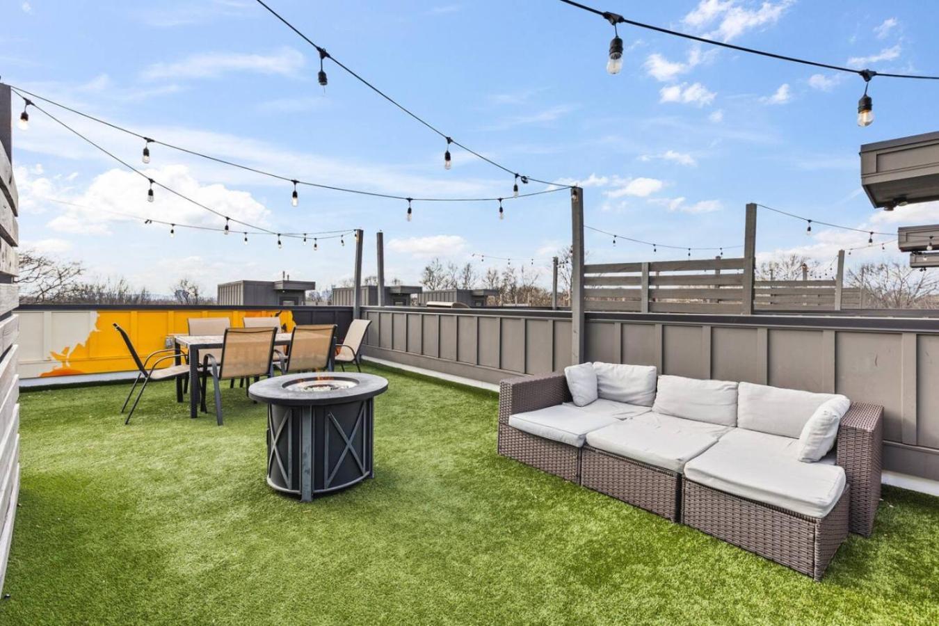 Stunning With Rooftop Deck Walk To Restaurants Coffee And Brewery *