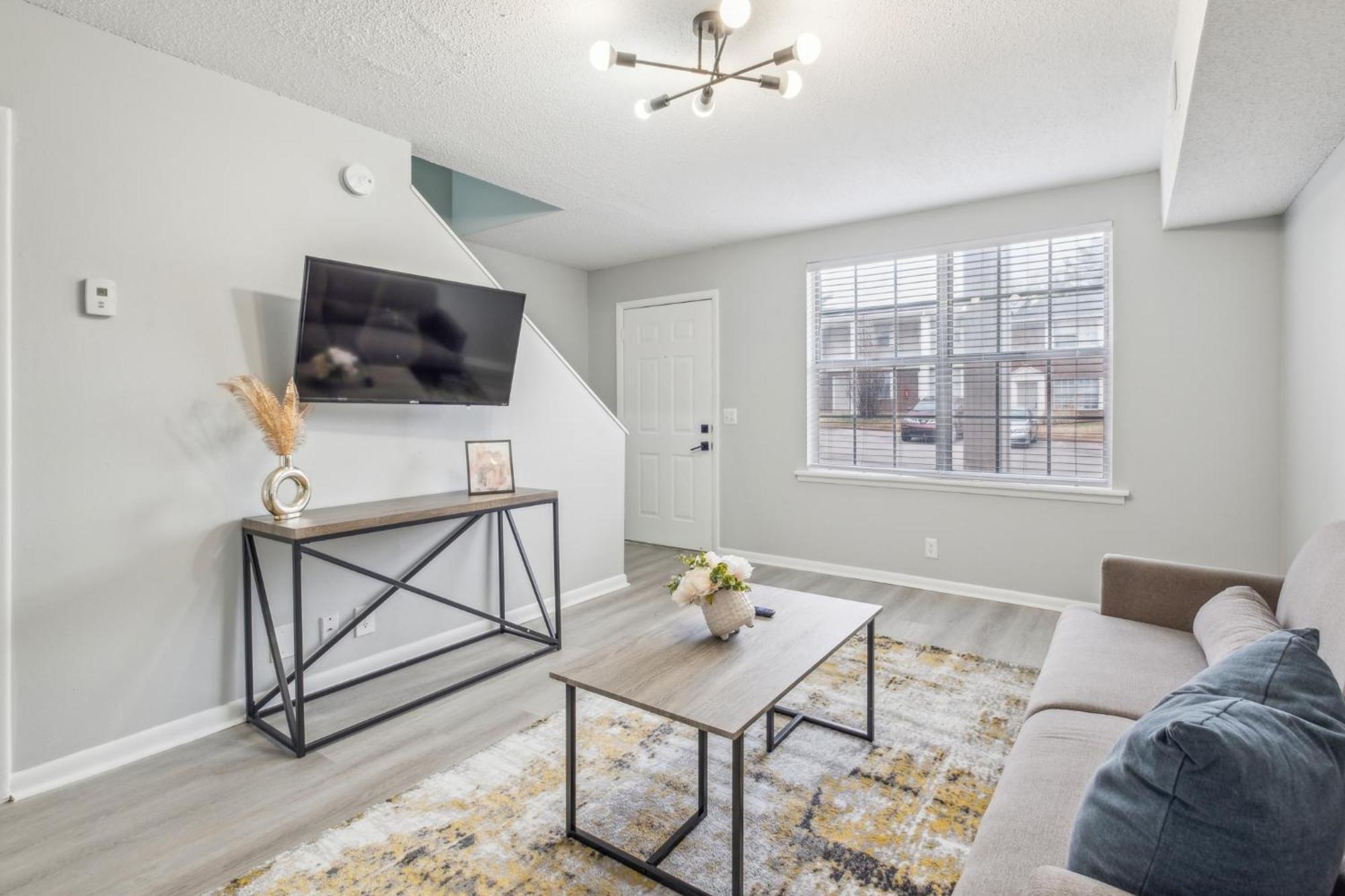Brentwood U11 I Cozy & Comfy I 2bd I Free Parking