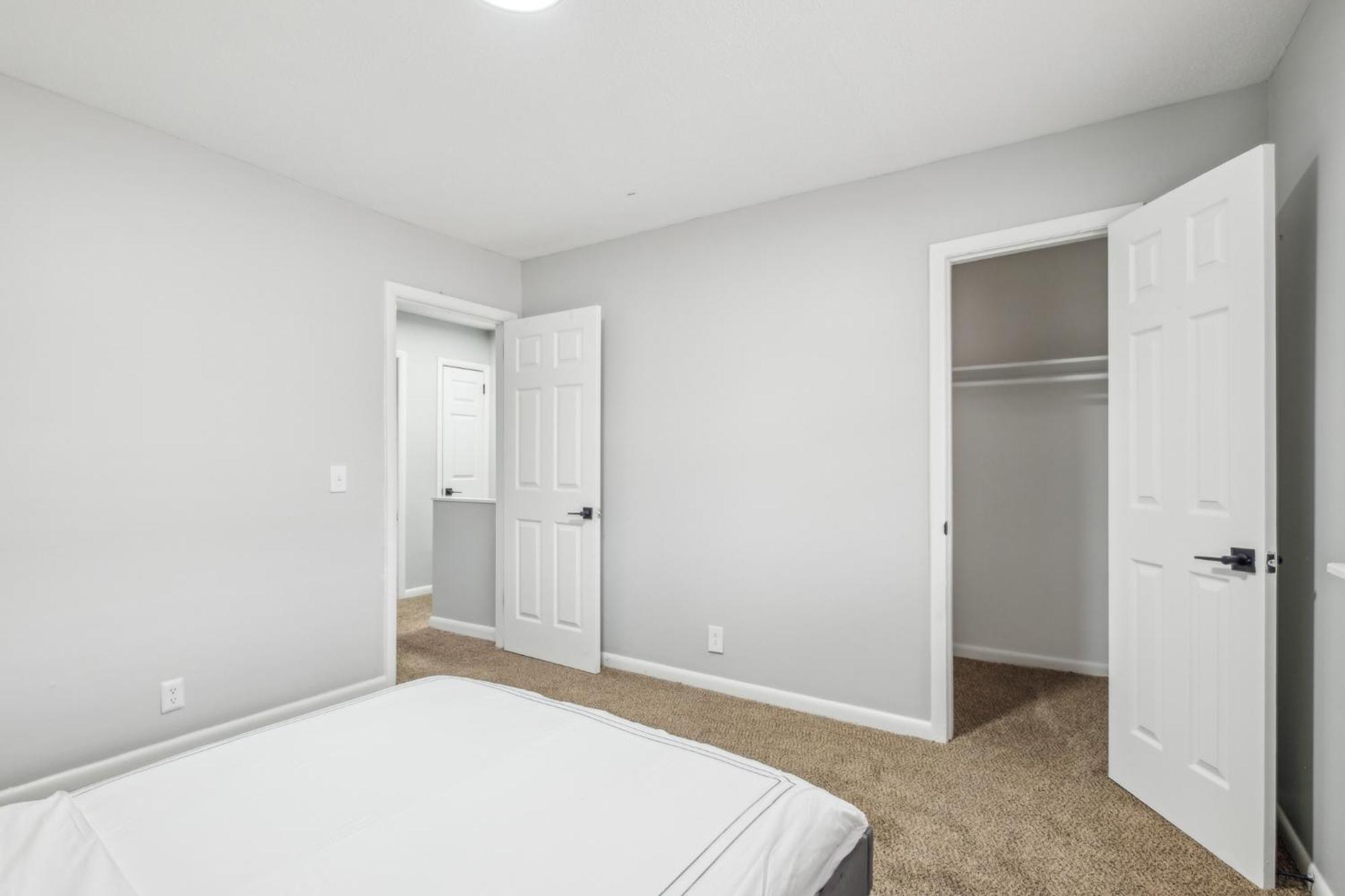 Brentwood U11 I Cozy & Comfy I 2bd I Free Parking