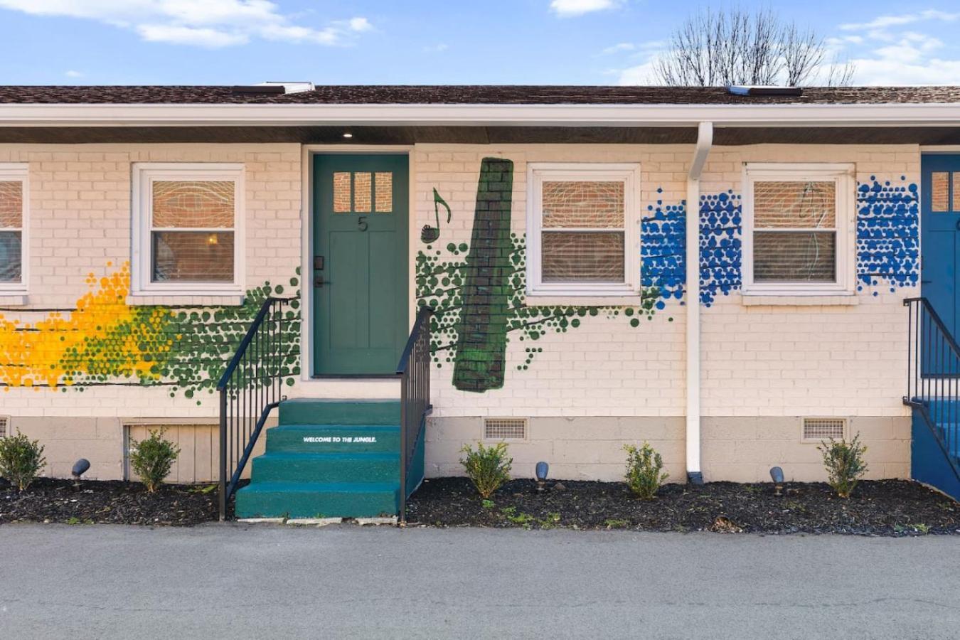 Holiday home The Jungle - Near Restaurants, Coffee And Bars Nashville
