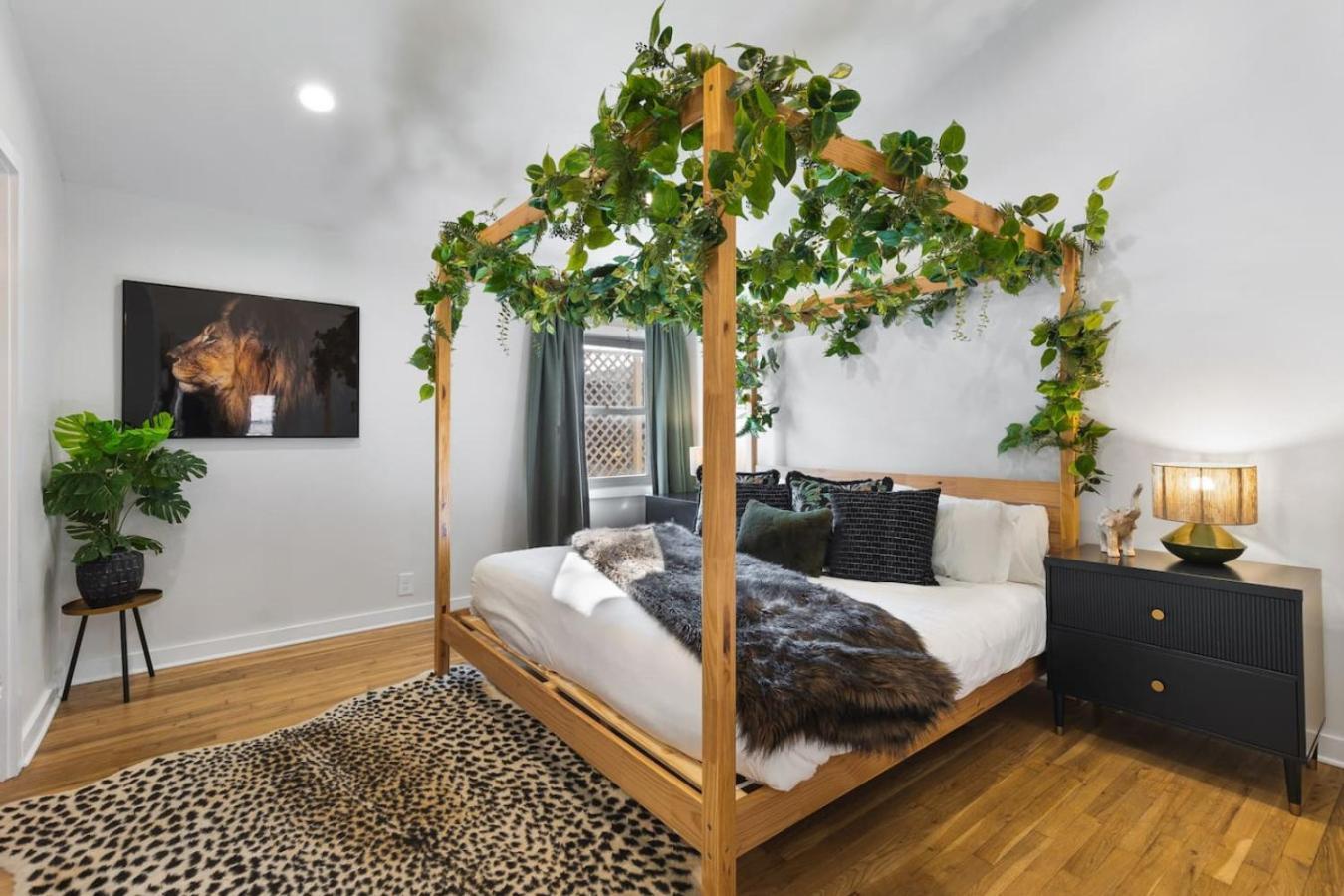 The Jungle - Near Restaurants, Coffee And Bars Holiday home *