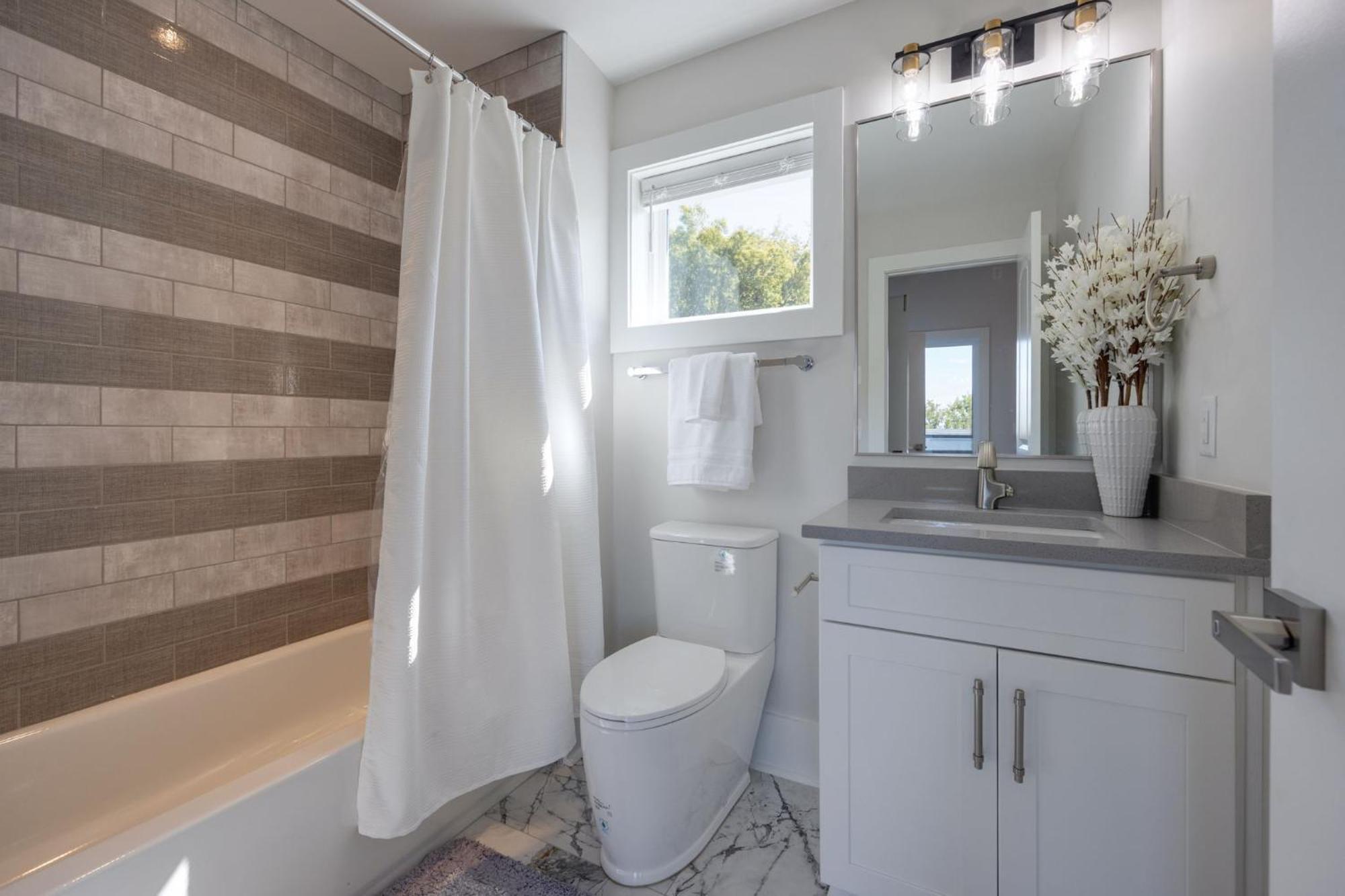 Gns Essentials - - 521 Camden Dr Unit A Holiday home