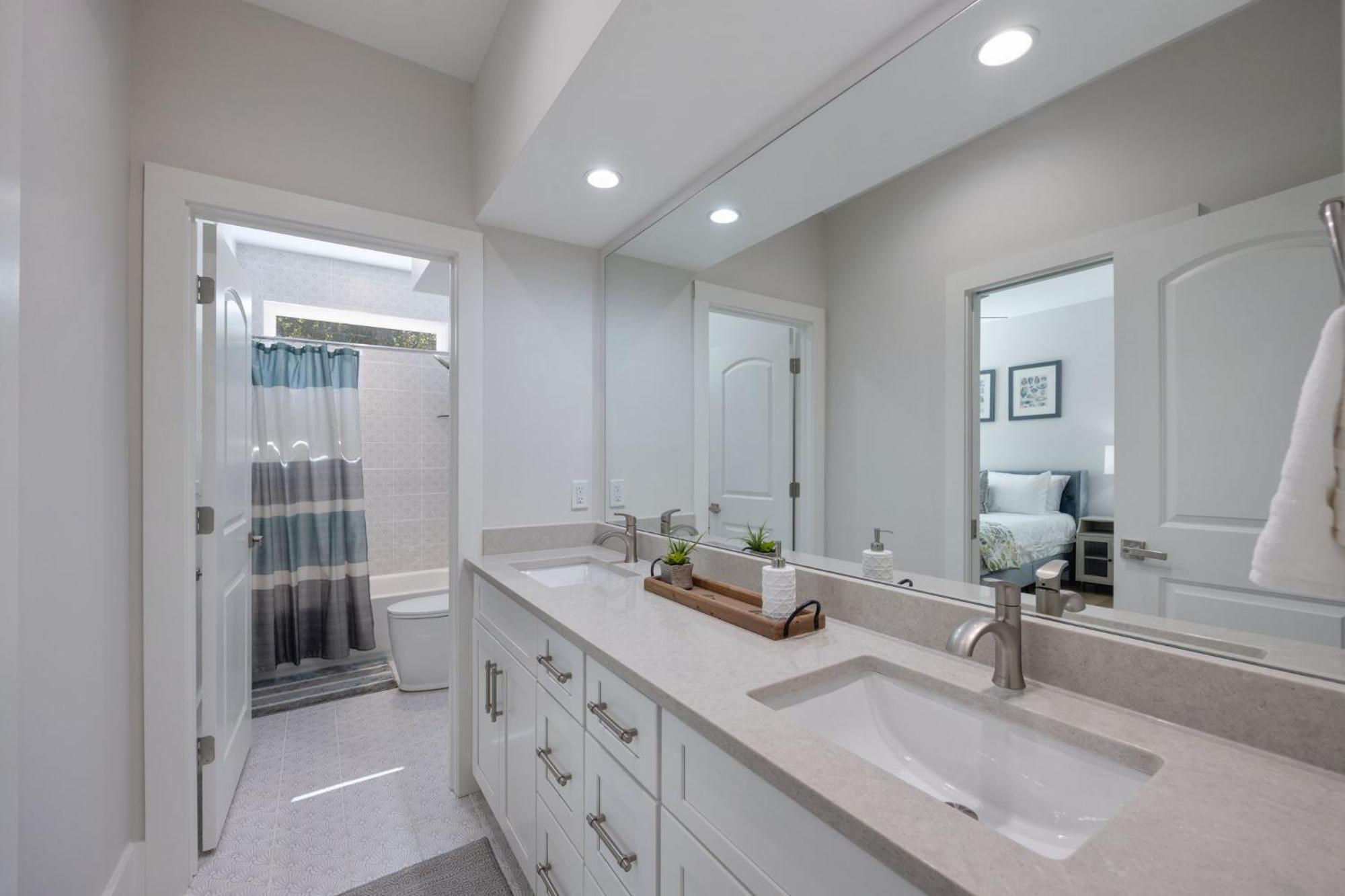 Gns Essentials - - 521 Camden Dr Unit A * Nashville