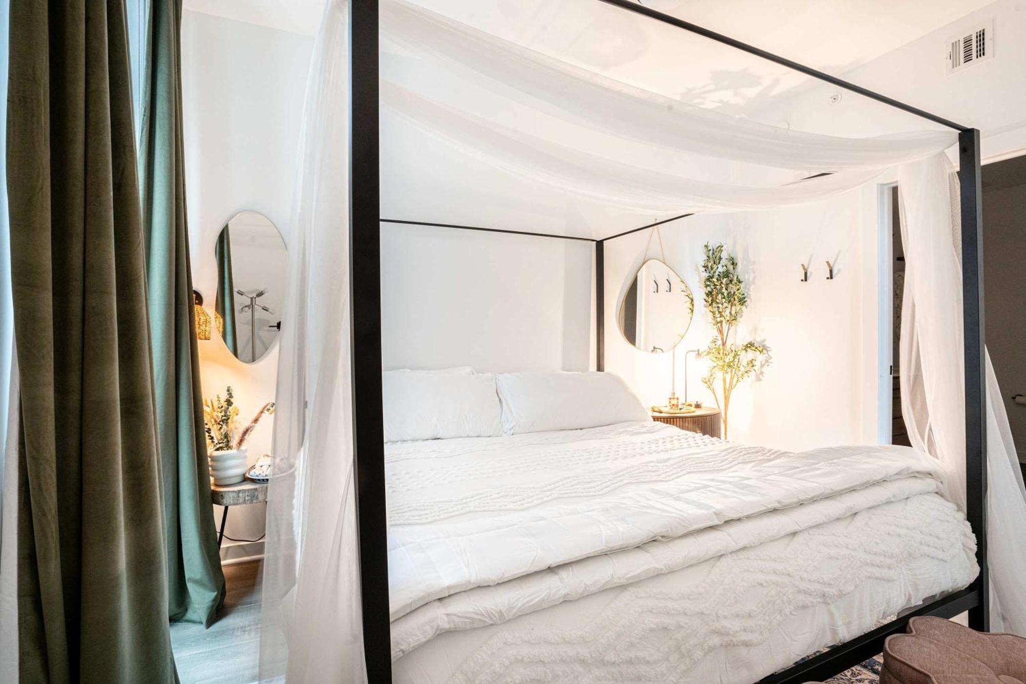 Gulch Luxe 2 Bed 2 Bath Apartment
