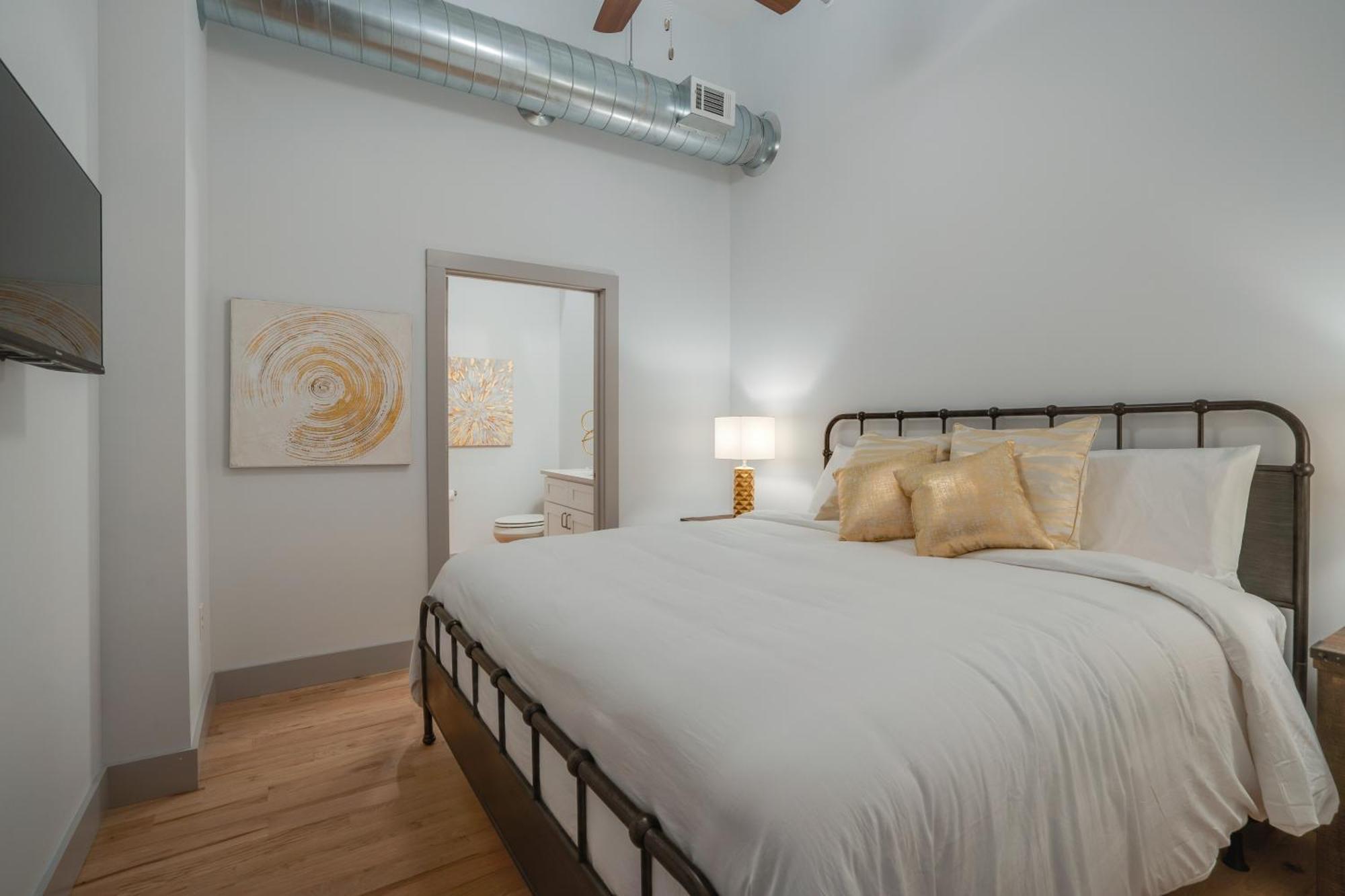 Apartment The Majestic Lofts *