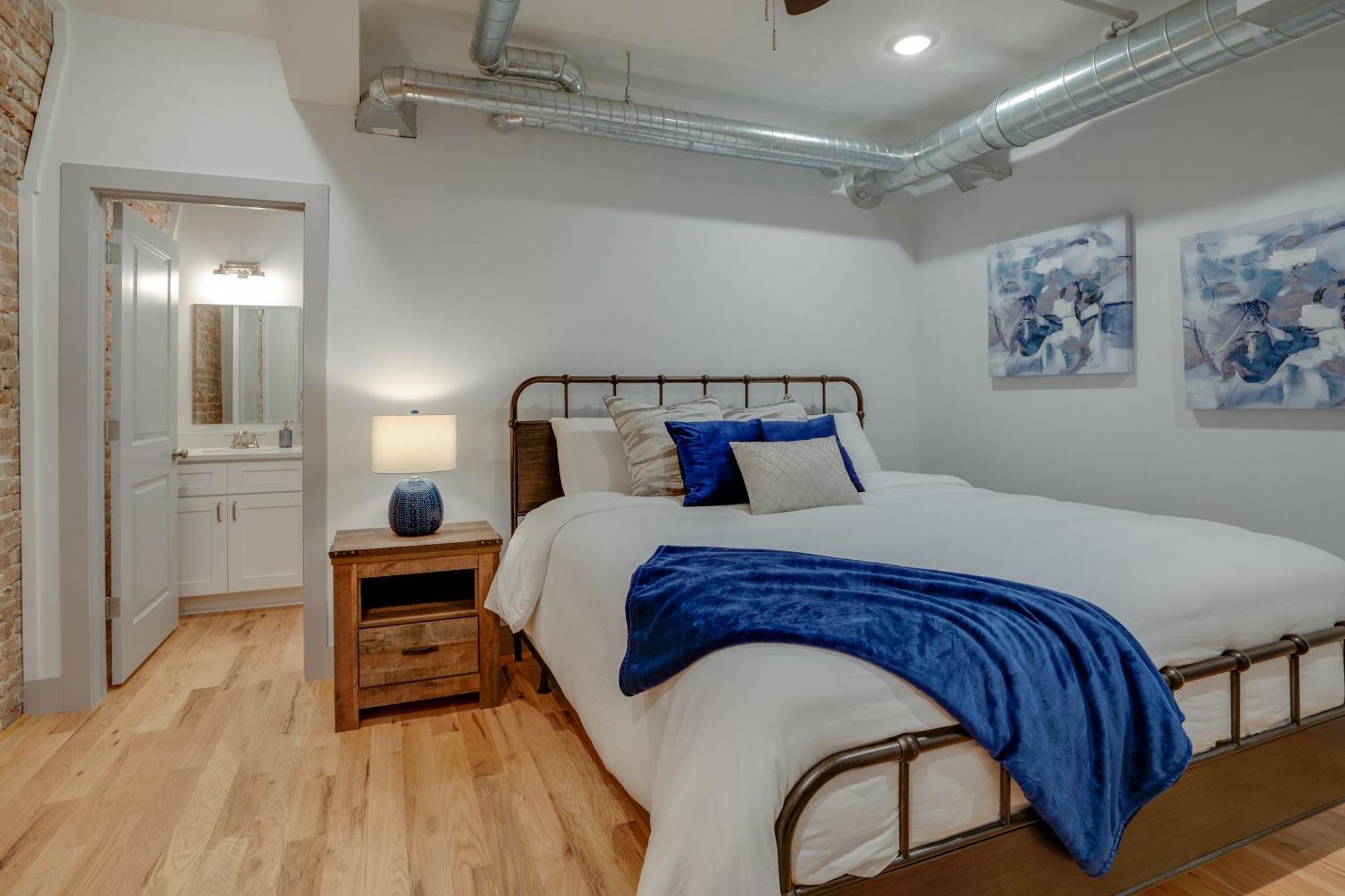 The Majestic Lofts * Nashville