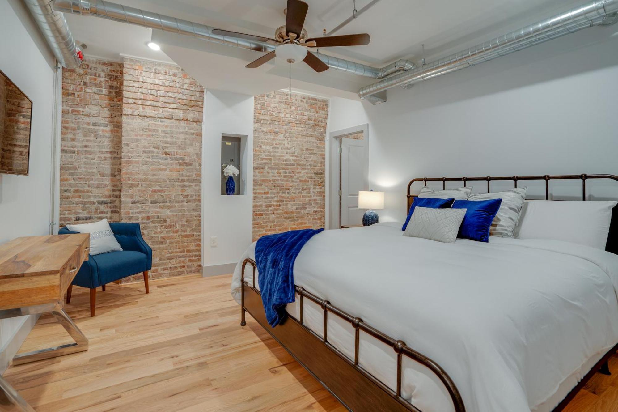Apartment The Majestic Lofts *