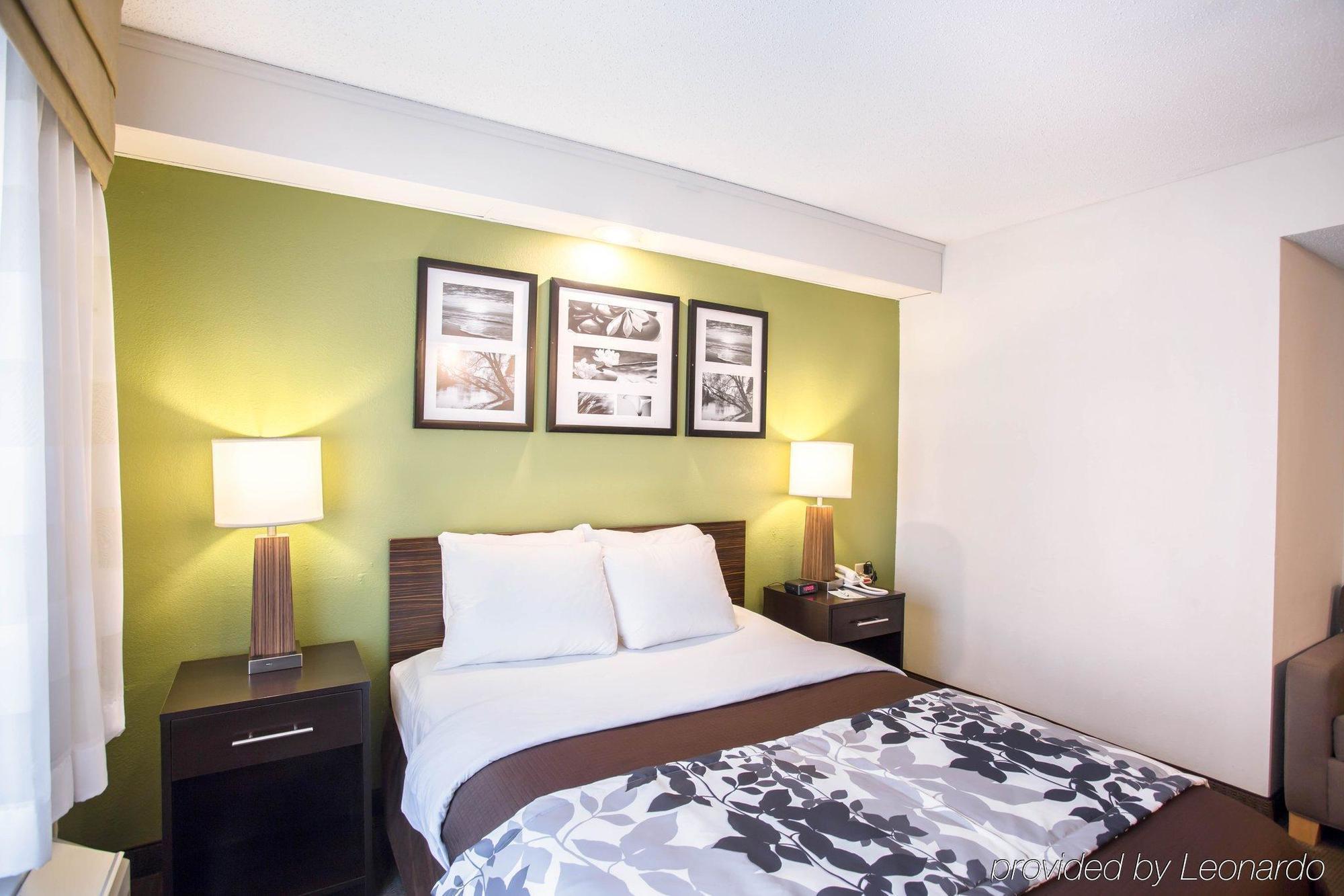 Inn Sleep North - Downtown Area 2*