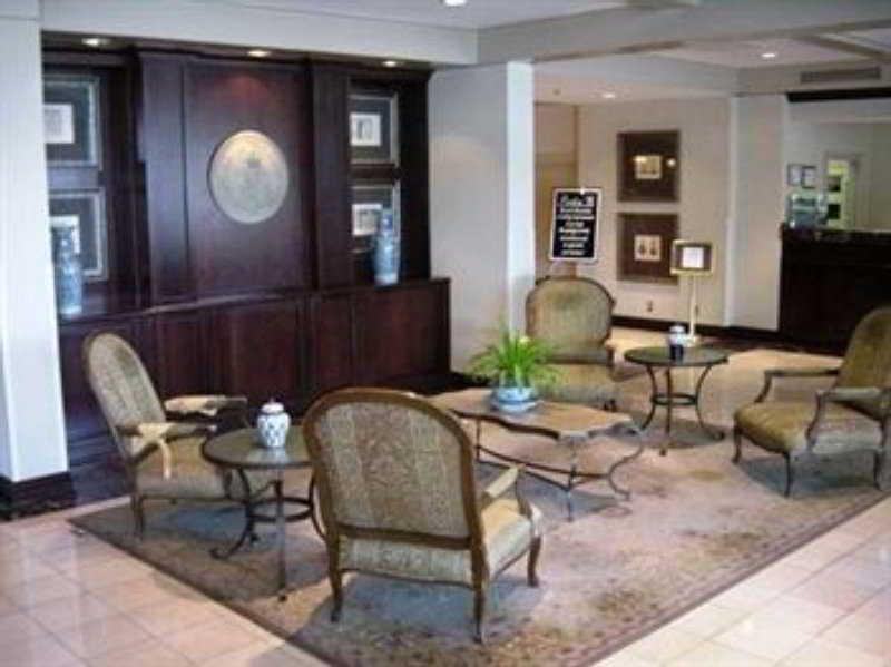 Hotel Radisson Airport 3*