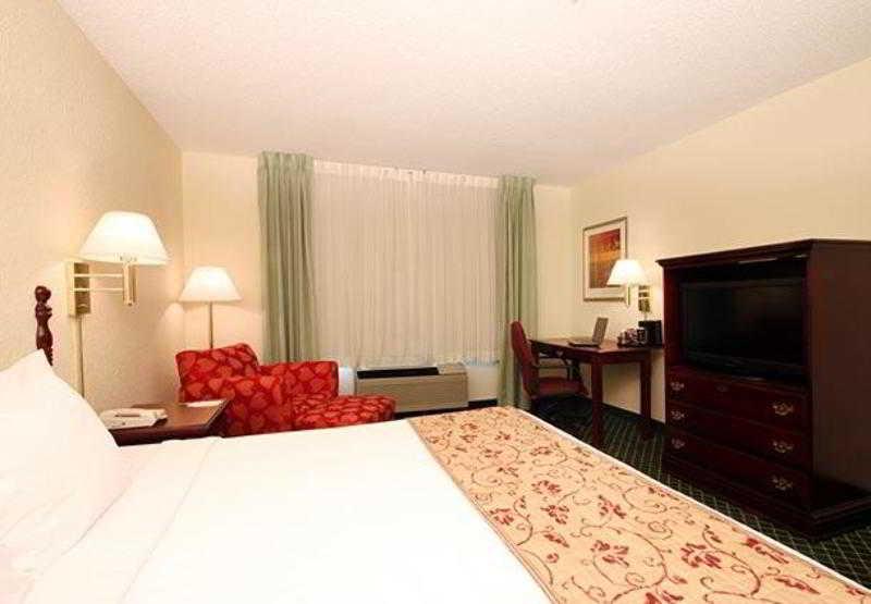 Western Airport - Bna Hotel