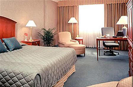 Hotel Sheraton Grand Downtown