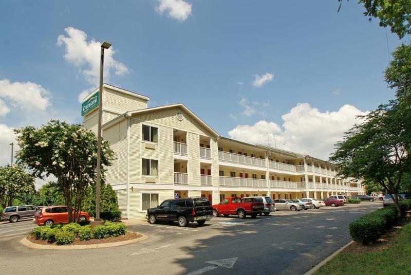 Hometowne By Red Roof - Airport/briley Pkwy 2* Nashville