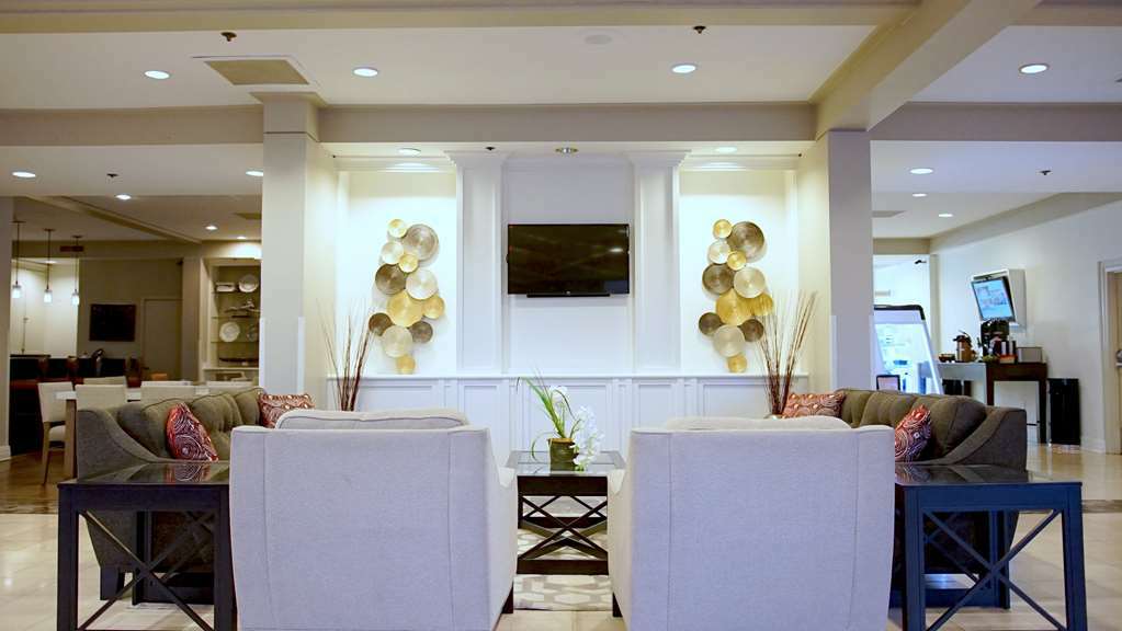 Hotel Radisson Airport 3*