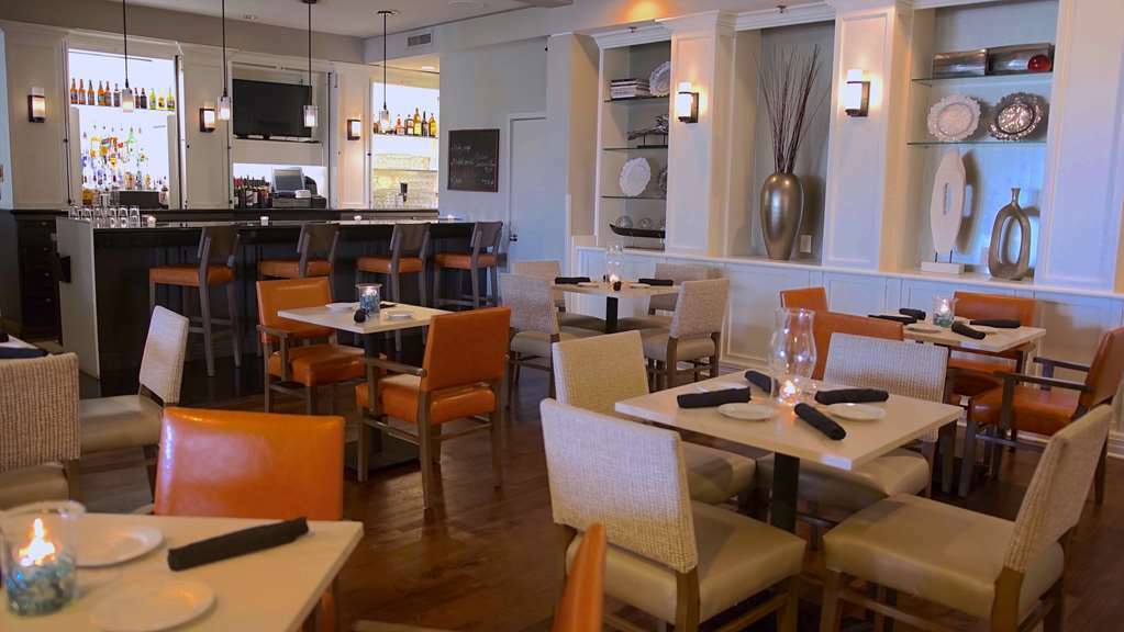 Radisson Airport